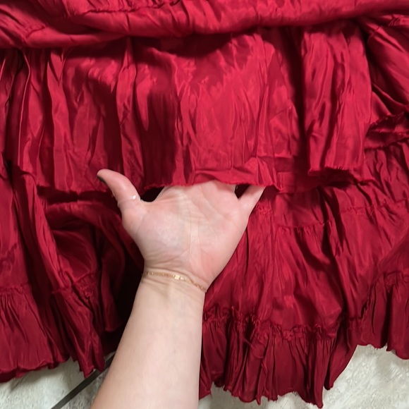 Red Retro Crinkled Tiered Long Maxi Fall Skit Size Small - Picture 8 of 8